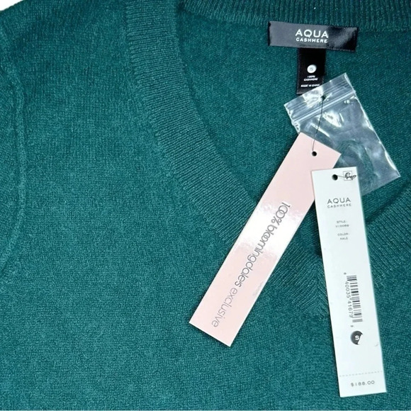 AQUA 100% Cashmere Women’s Crew Neck Kale Sweater Size Small - Picture 4 of 8
